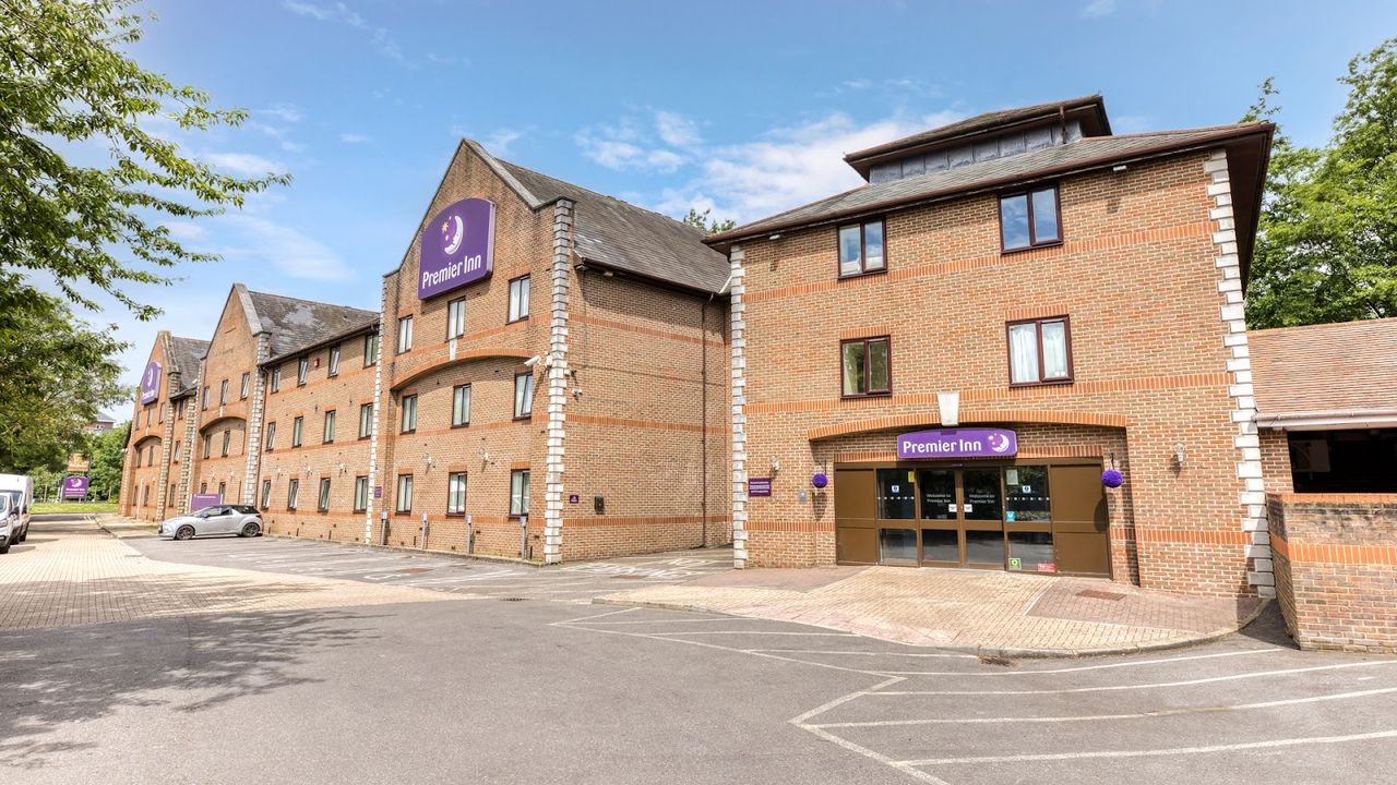 Premier Inn Guildford Central